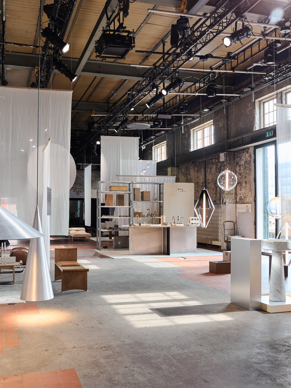 MENGEL AT DESIGN / DIALOGUE