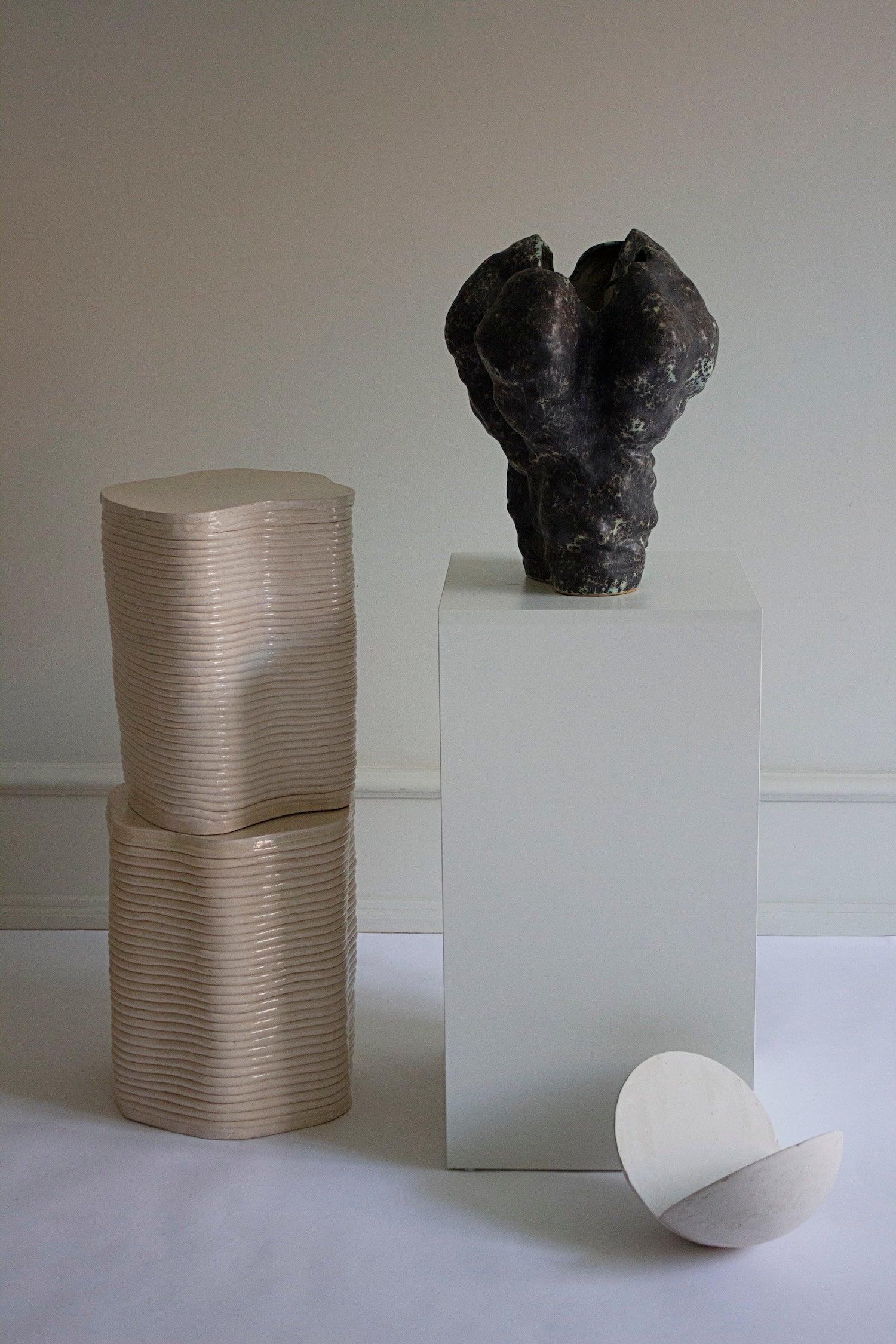 Coiled ceramic stool 02