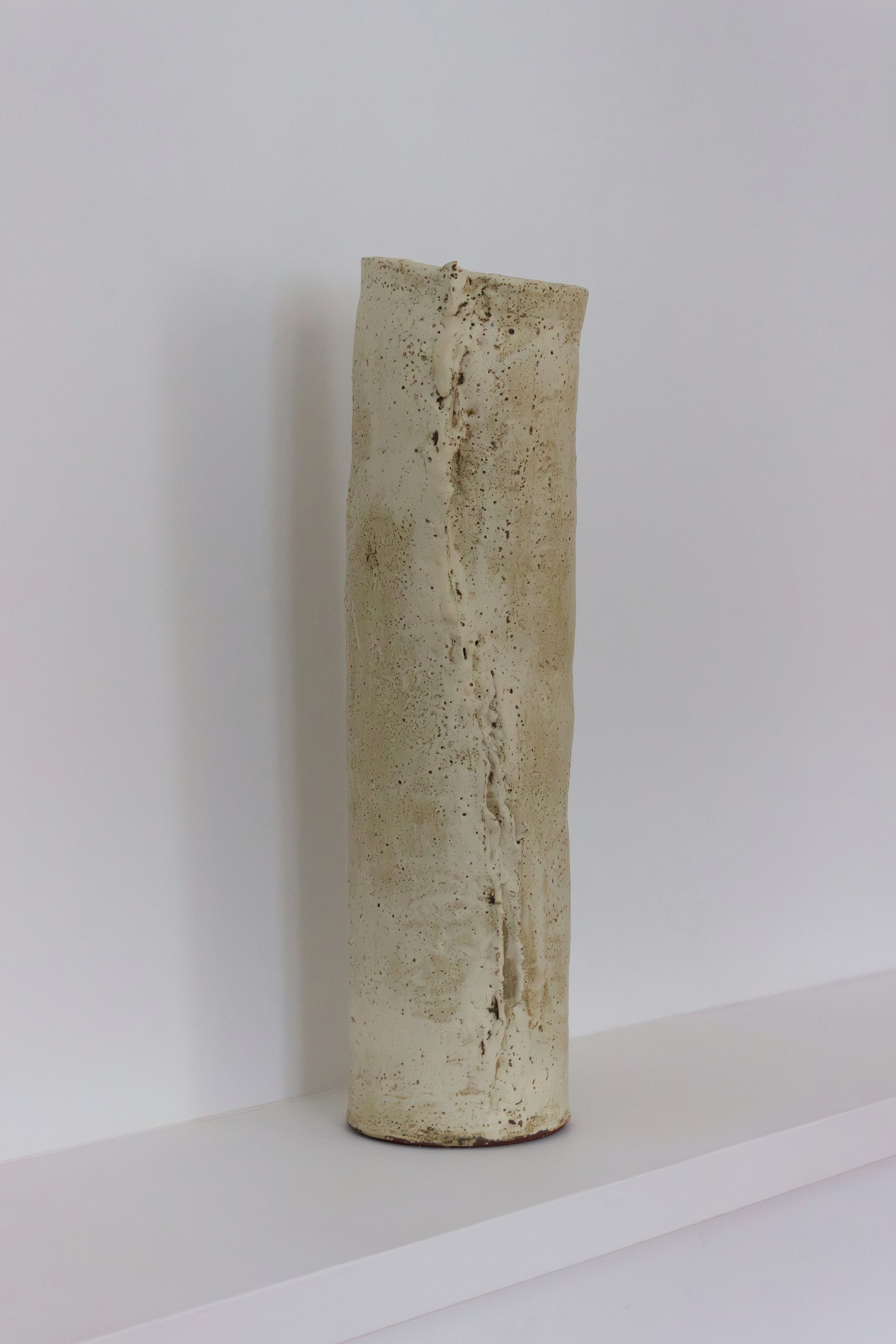 TALL CYLINDER SCULPTURE