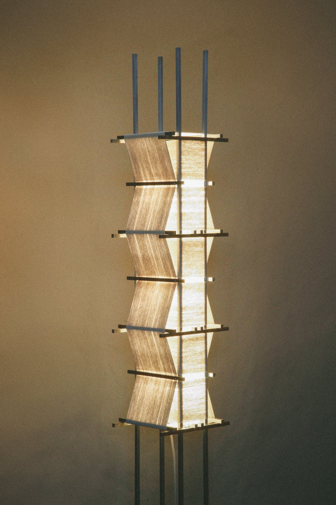 FLOOR LAMP WITH 472M OF STRING