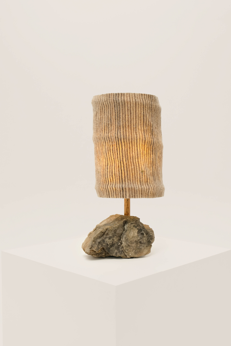 HJRA TABLE LAMP