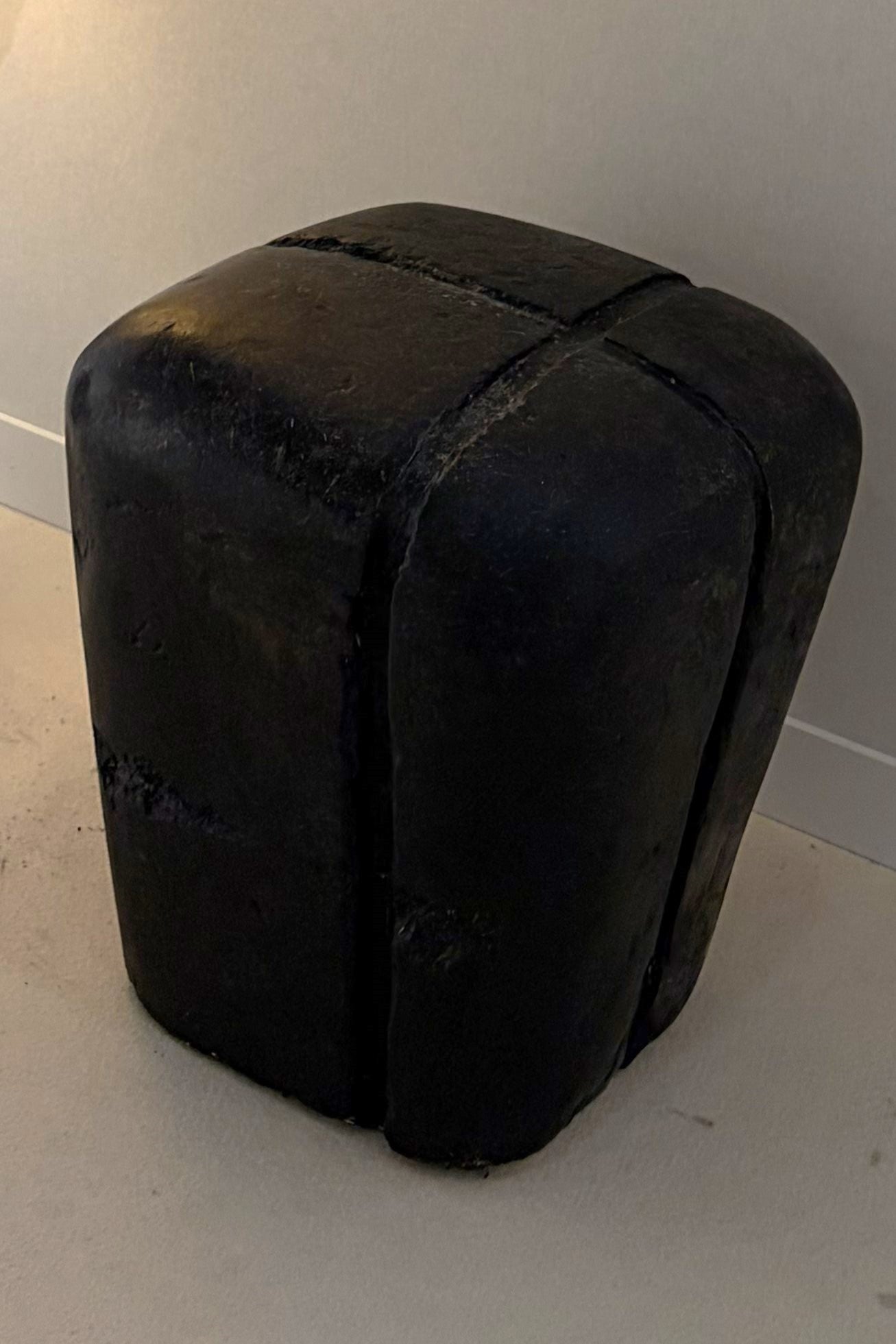 RITUAL UNIQUE SIDE TABLE