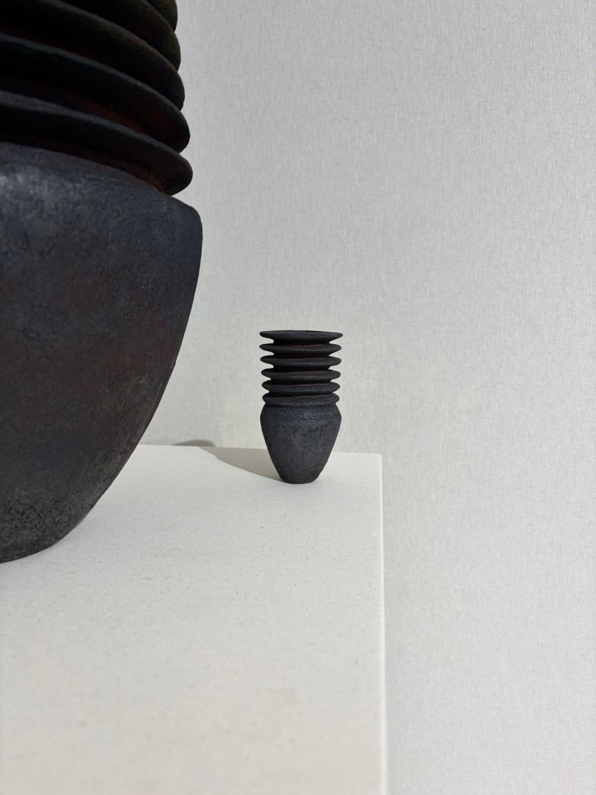 MINIATURE CERAMIC OBJECT 03