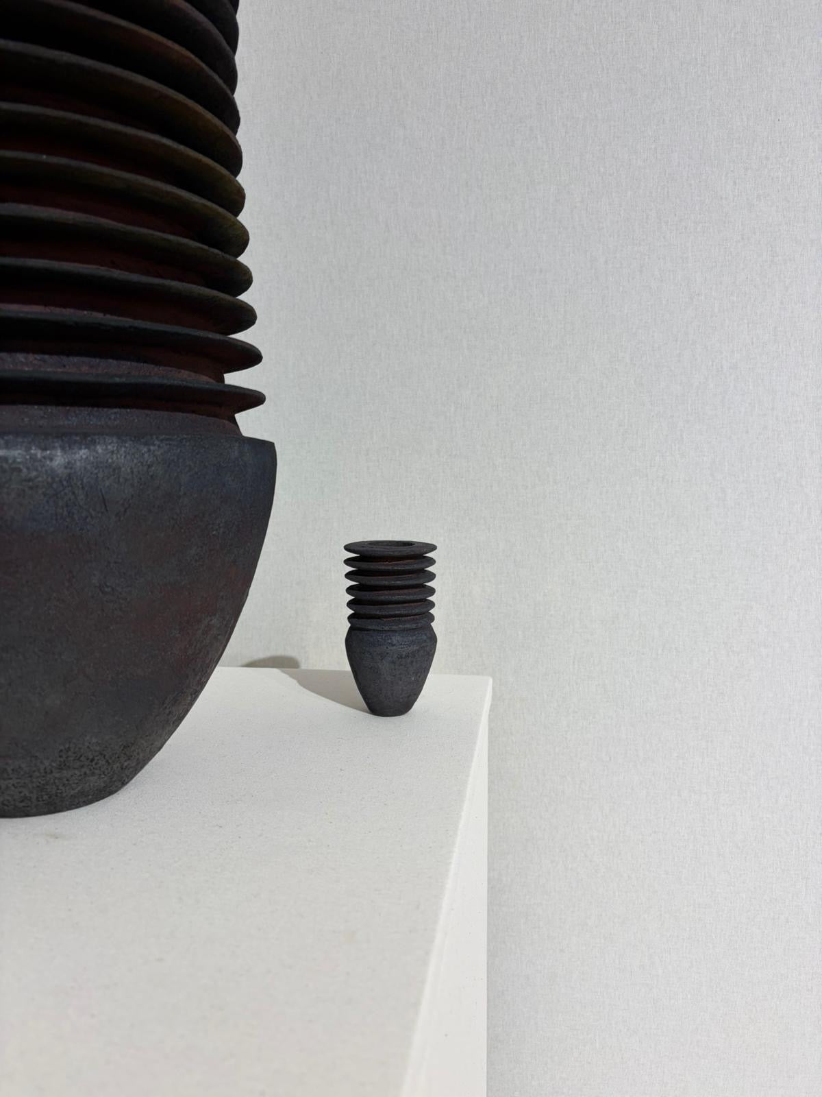 MINIATURE CERAMIC OBJECT 03