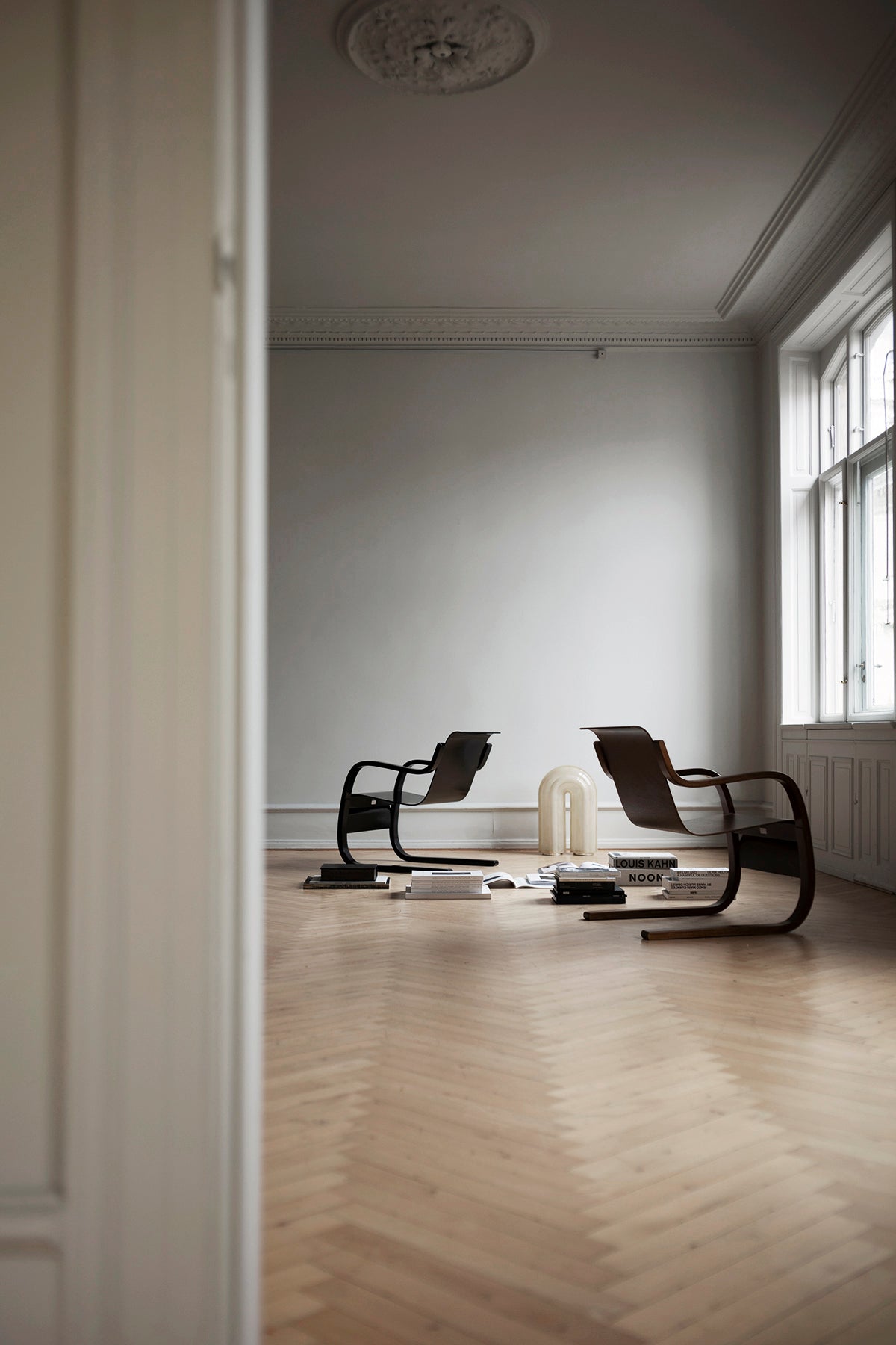 ARMCHAIR 42 - BLACK LACQUER